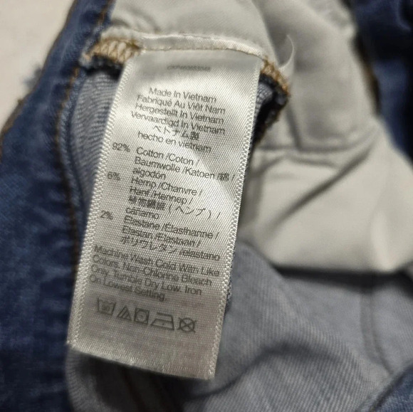 Madewell High Rise Denim Shorts, Raw Hem, Medium Blue Wash, Size 27, EUC! - Picture 10 of 10